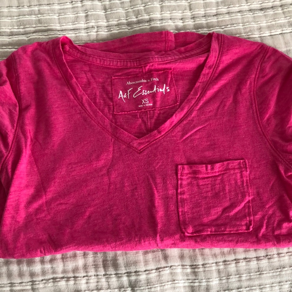 Women’s v neck